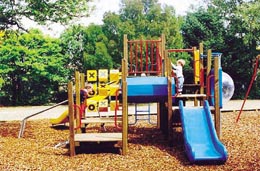 a structure similar to what is in the Botanic Gardens.