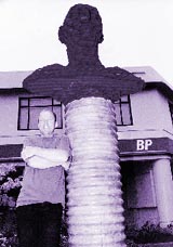 Created by well-known sculptor Jeff Thomson